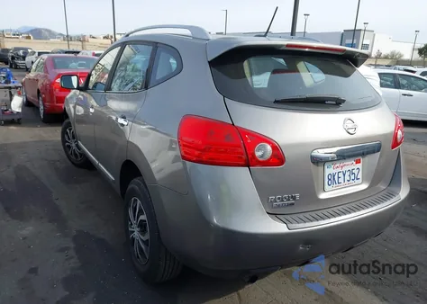 2015 Nissan Rogue Select S z USA, uszkodzony, nr VIN JN8AS5MT1FW164948